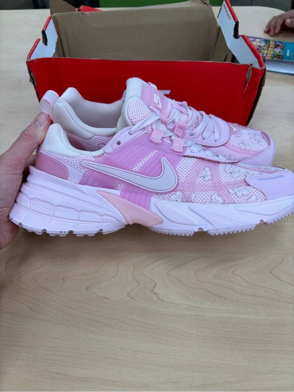 Woman Nike Sneaker New